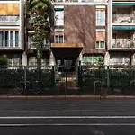 Youhosty - 2 Bedroom Porta Venezia
