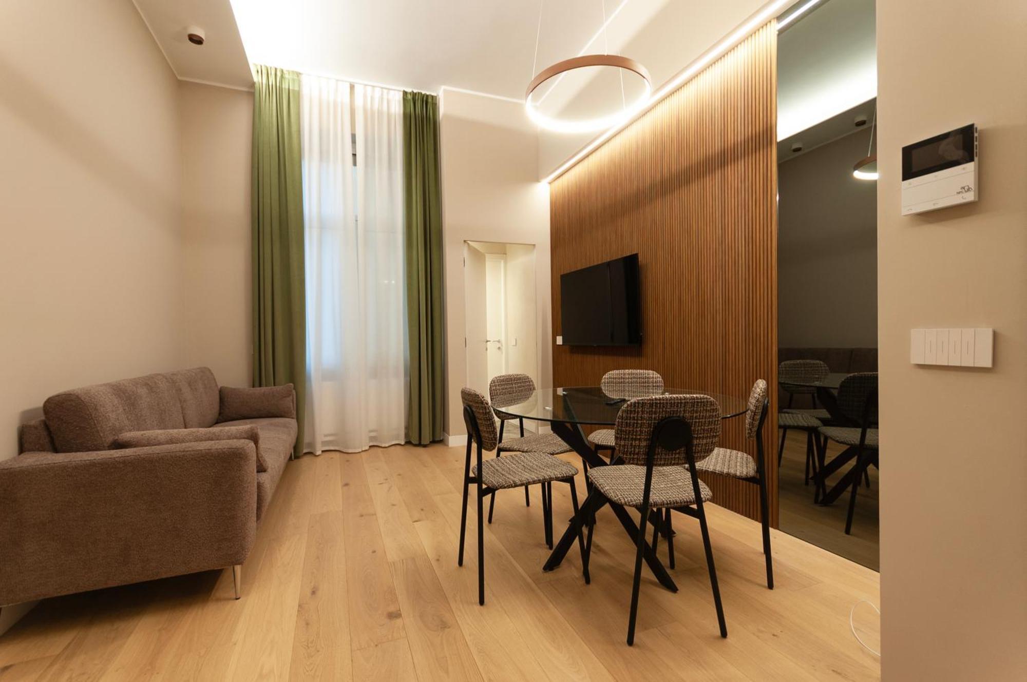 Youhosty - 2 Bedroom Porta Venezia Appartement Milan