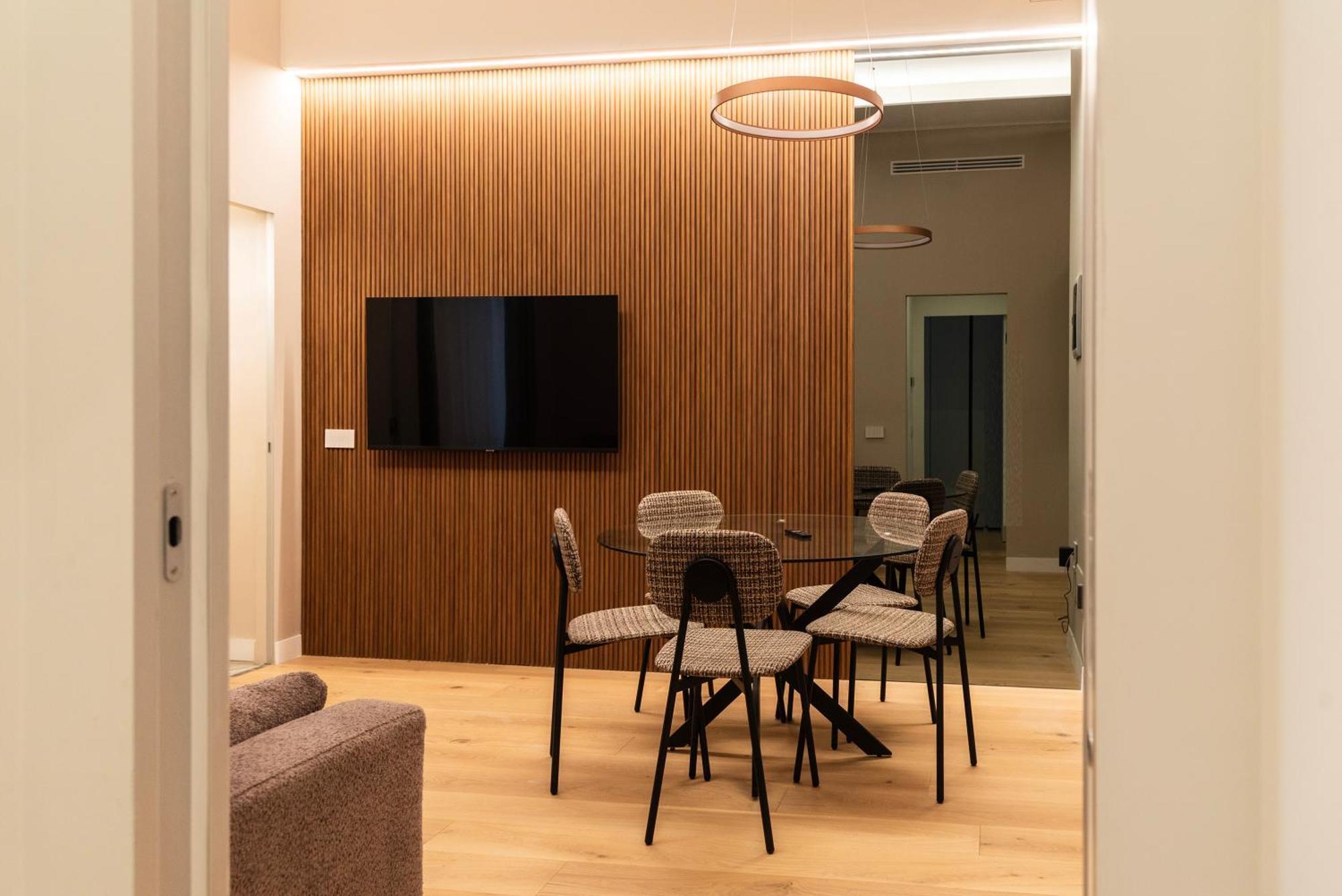 Youhosty - 2 Bedroom Porta Venezia *